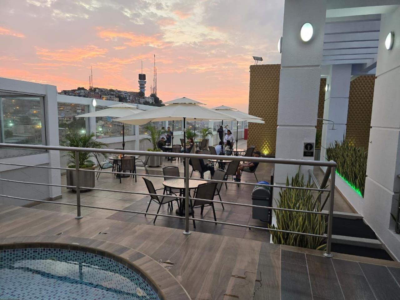 River View Suites Guayaquil Dış mekan fotoğraf